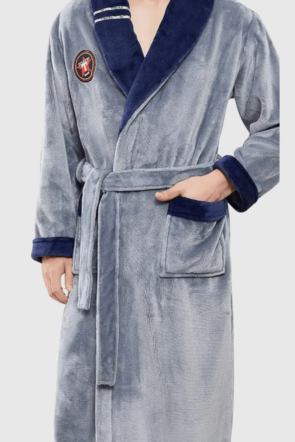 Peignoir de bain homme col châle avec écusson brodé
