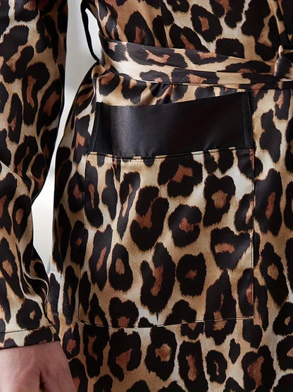 Peignoir et Short Luxueux avec Imprimé de Léopard